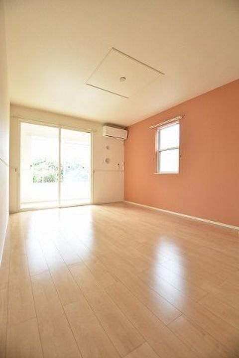 福島県本宮市本宮字欠下(アパート)の賃貸物件の居間