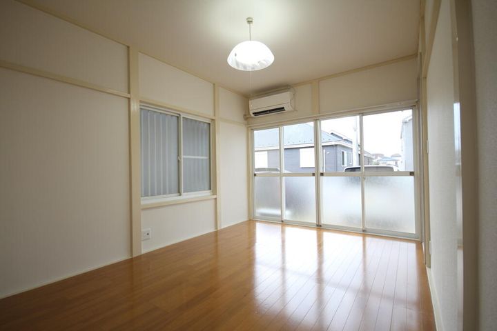 千葉県船橋市上山町2(一戸建)の賃貸物件の居間