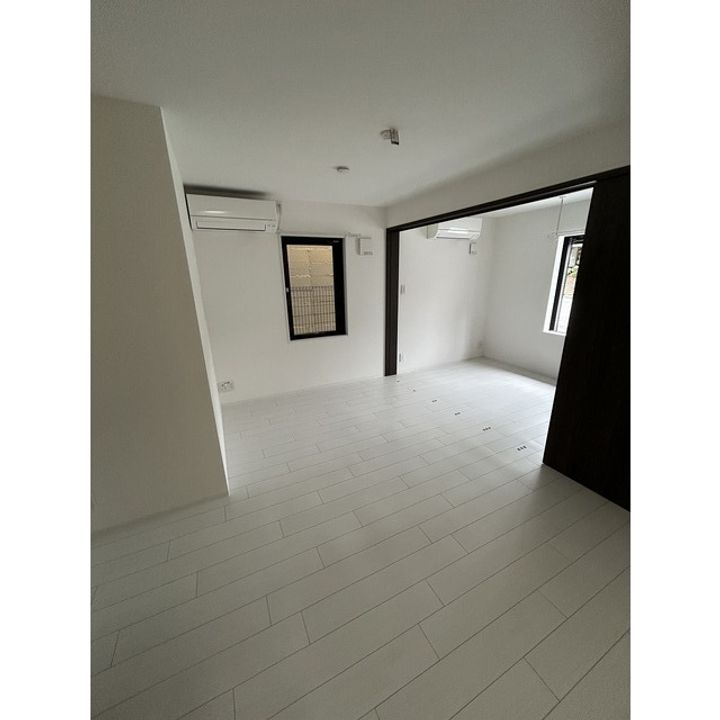SOLASIA residence南大塚の居間