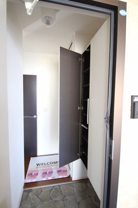 Ki House B棟の玄関