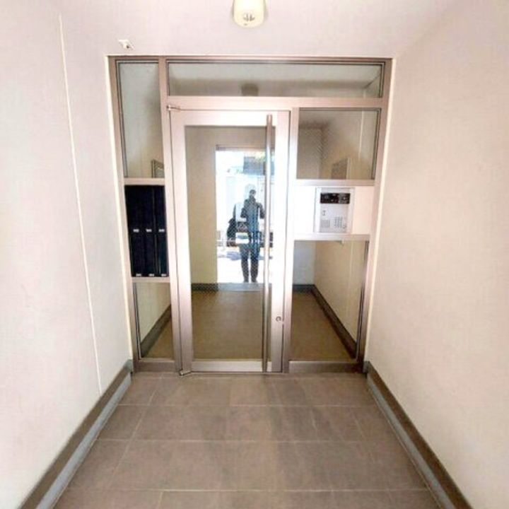 サンアローズ初台の地図