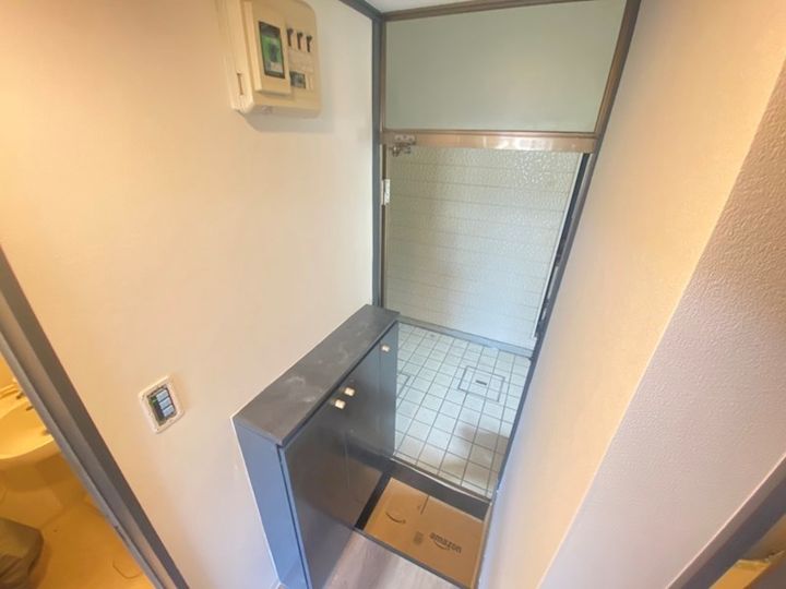 コーポ逆井の玄関