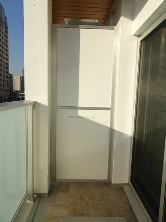 ZOOM白金台の内装