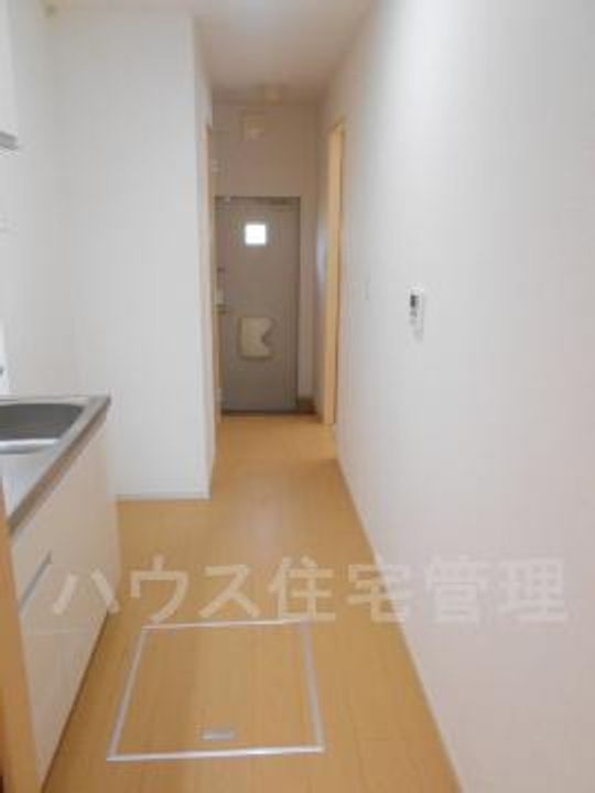 大阪府茨木市丑寅2(アパート)の賃貸物件の居間