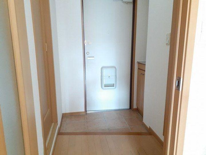 岐阜県多治見市弁天町1(マンション)の賃貸物件の玄関