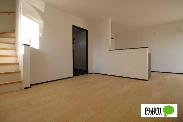 群馬県伊勢崎市連取町(一戸建)の賃貸物件の居間