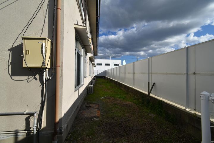 コーポ米原Bの外観