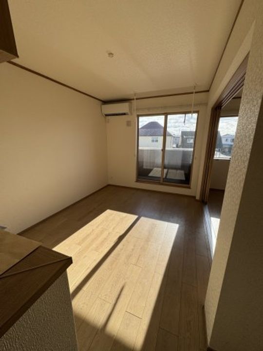 テゾーロ下太田C棟の居間