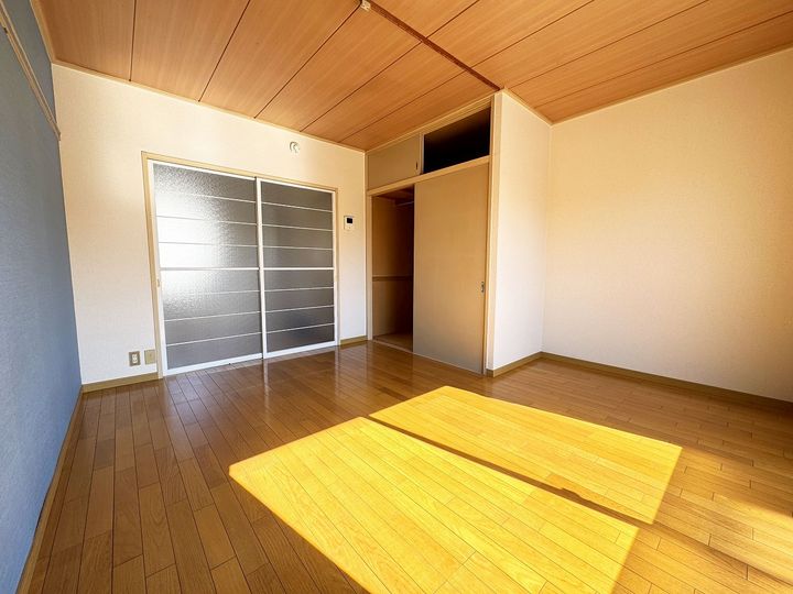 サンハイツB 家電付の居間