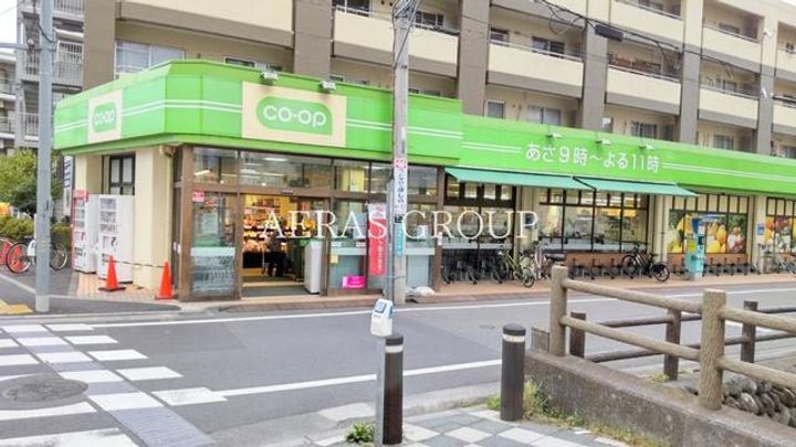 ラ・エスポワールの周辺