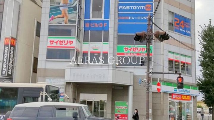 ラ・エスポワールの周辺