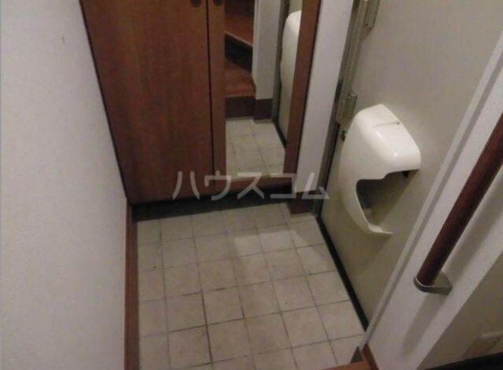 ステージクォリアップ経堂の玄関