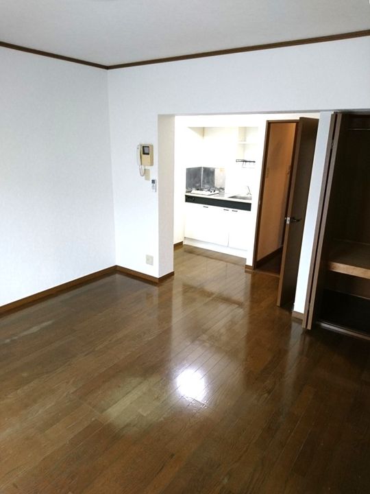 エクセルハイツ清水の居間