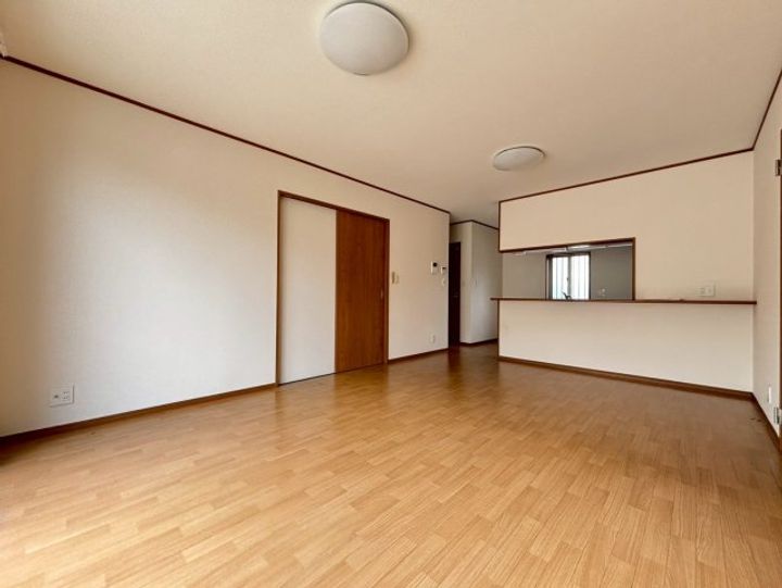 千葉県市原市君塚3(一戸建)の賃貸物件の居間