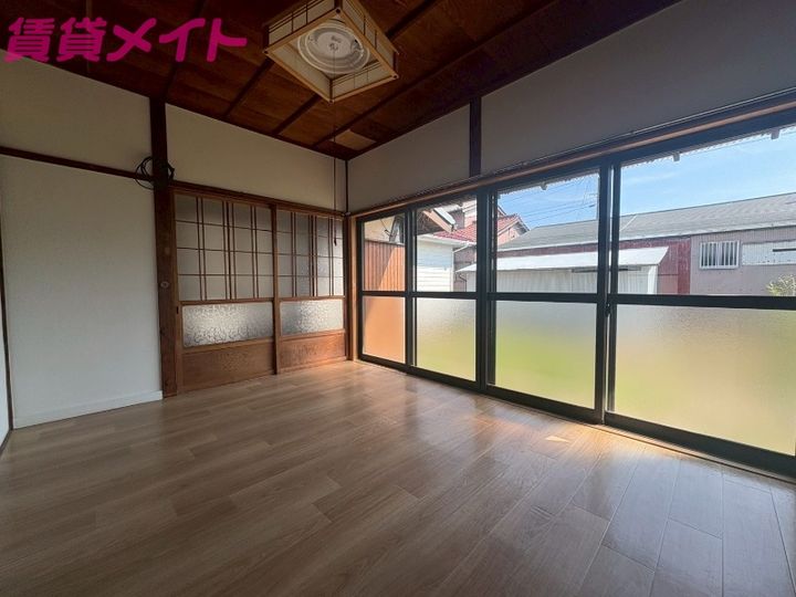 三重県四日市市日永5(一戸建)の賃貸物件の居間