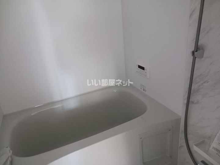RESI NAGAI(レジながい)I、IIの風呂