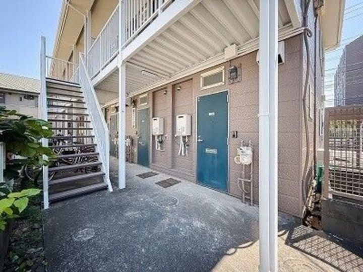 シモンズ栗木台の地図