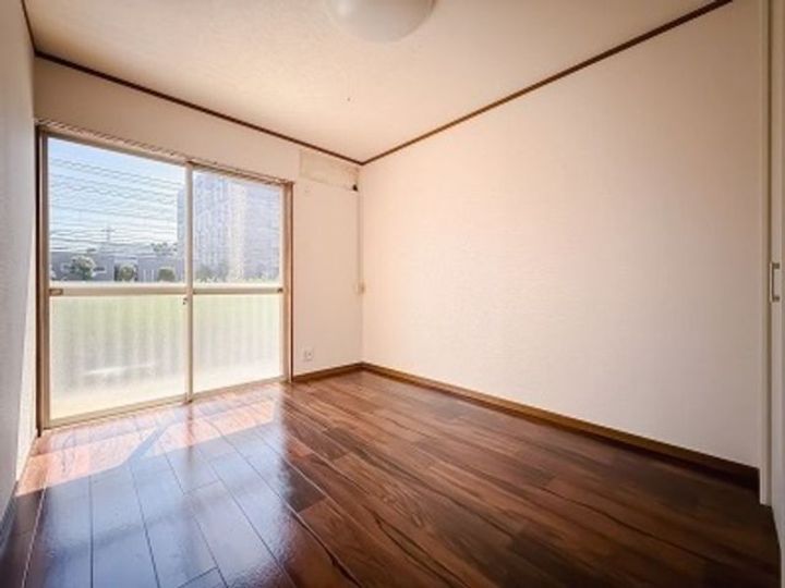 シモンズ栗木台の居間