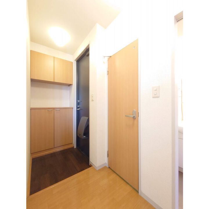 パークストリートの玄関