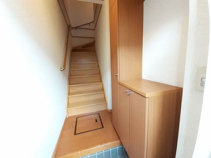 フォレスタの玄関