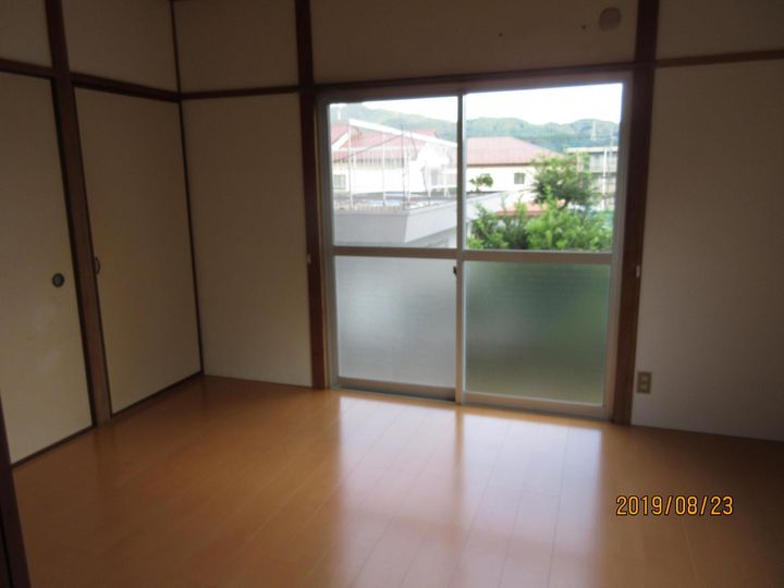 城山ハイツの居間
