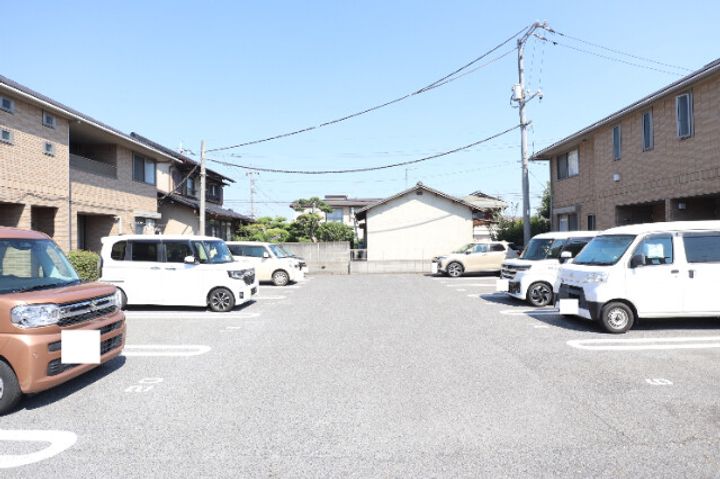 グランソレイユ Bの地図