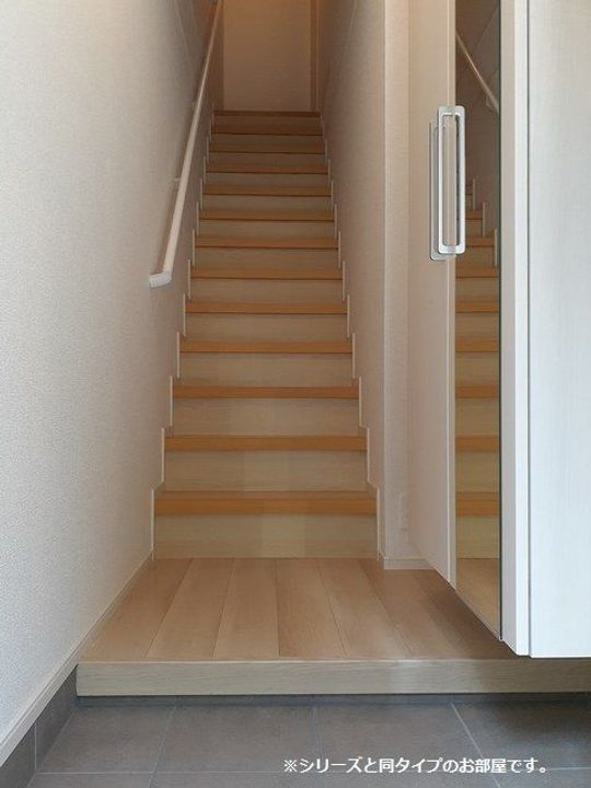 ブリッサ絢女の玄関