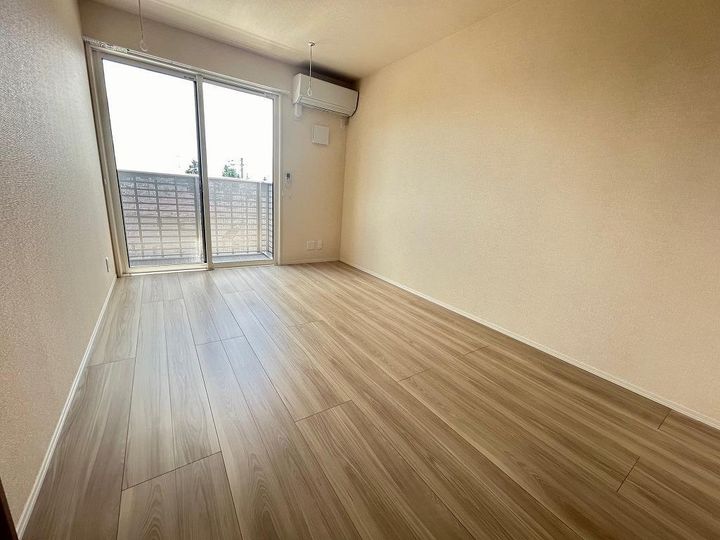 SKY BLUE(スカイブルー)本館 A棟の居間