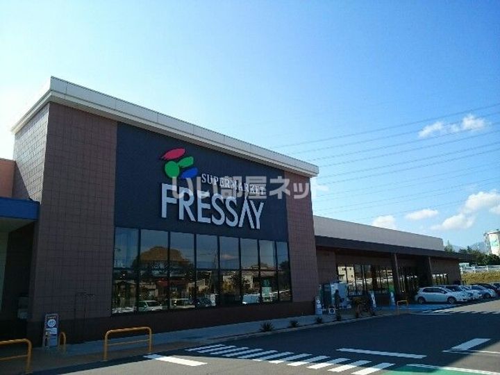 ル・シェル・ブル-Aの周辺