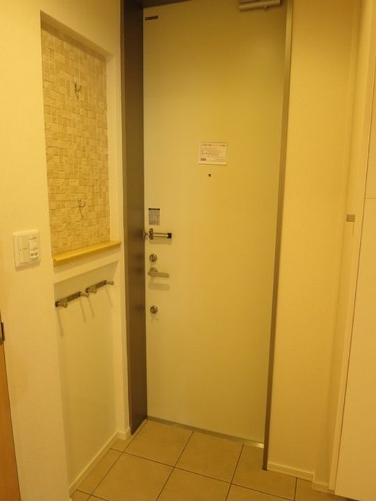 東京都渋谷区西原3(マンション)の賃貸物件の玄関