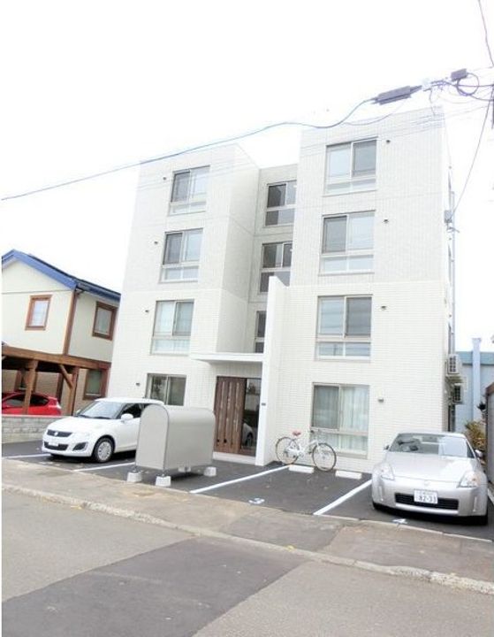 北海道札幌市白石区栄通3(マンション)の賃貸物件の外観