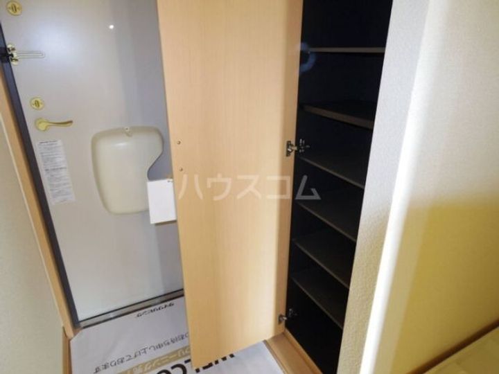 グランドセントレア888 Aの玄関