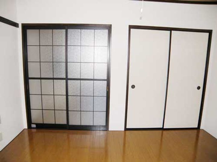 ファミールAの居間