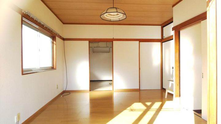 コーポサクラの居間