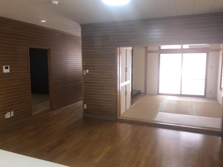 當間ビルの外観