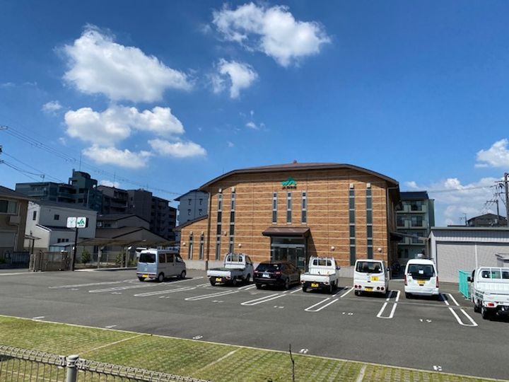 プラットホーム沢良宜の周辺