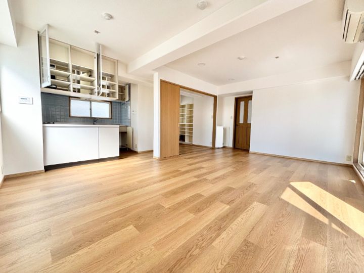 ビアン川崎の居間