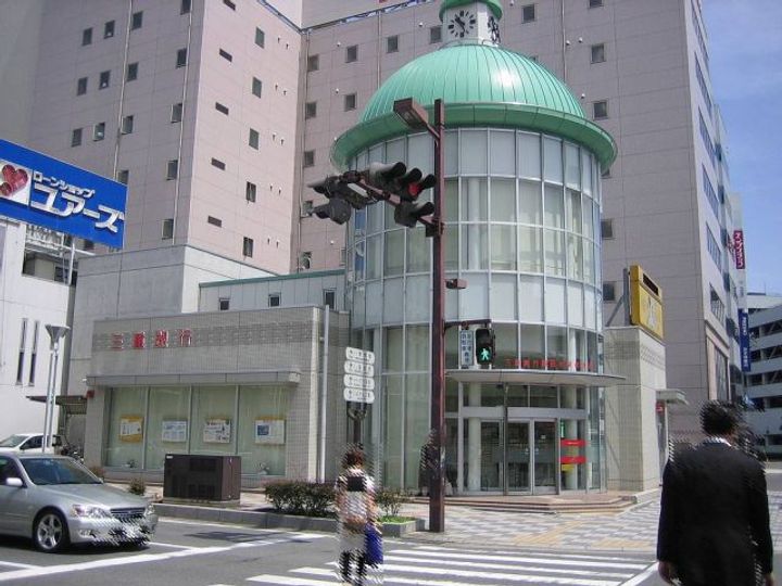 クレスティークの周辺