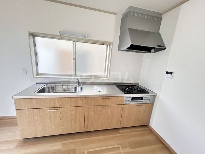 神奈川県小田原市栢山(一戸建)の賃貸物件のキッチン