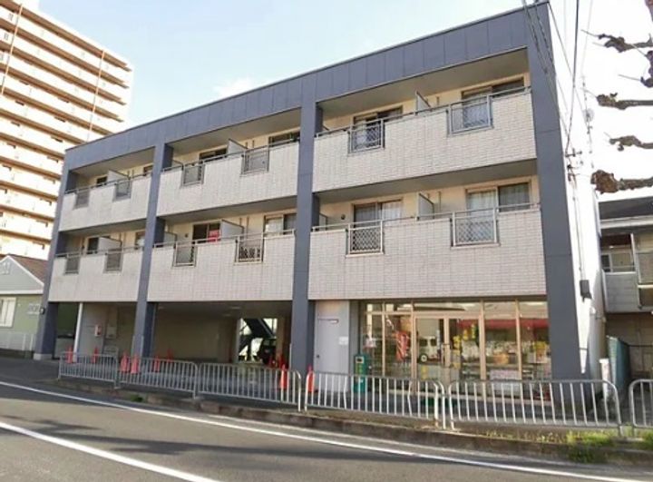 ダイナックVの外観