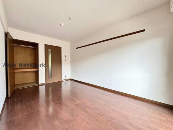 フローラハイツ水前寺の居間