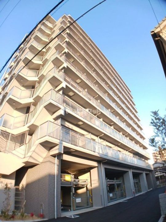 Alivis堺浜寺の外観