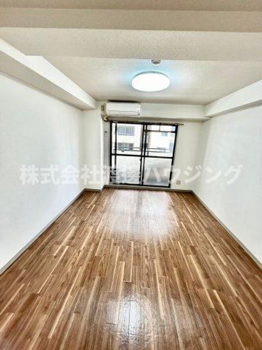 ラファイン江坂の内装