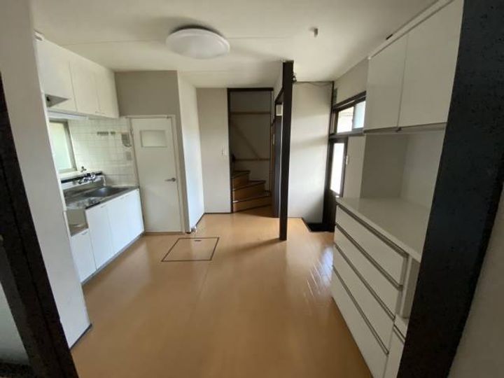 広島県安芸郡府中町緑ケ丘(一戸建)の賃貸物件の居間