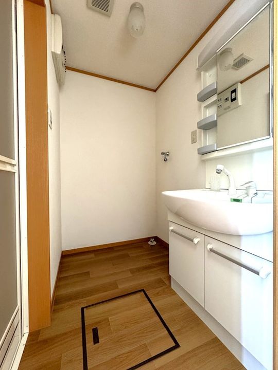 クレアトゥールの内装