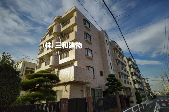 スカイヒルハウスの外観