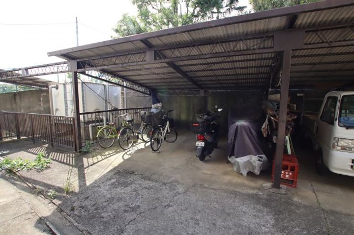 谷野マンションの地図