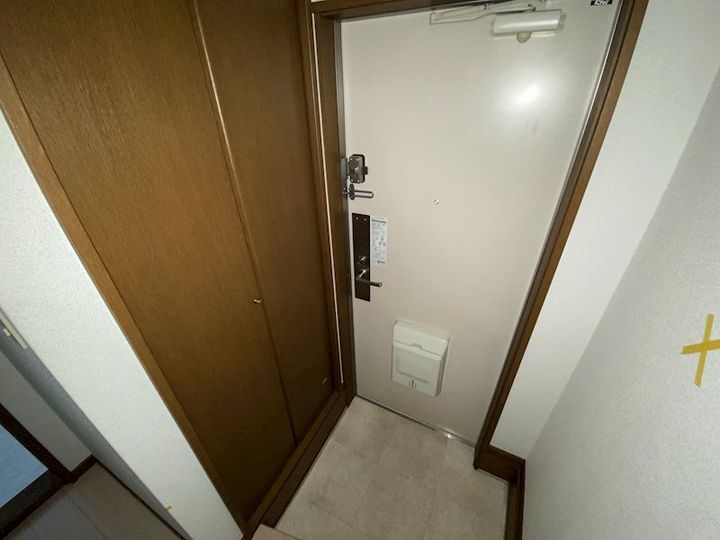 神奈川県横浜市港北区樽町4(マンション)の賃貸物件の玄関