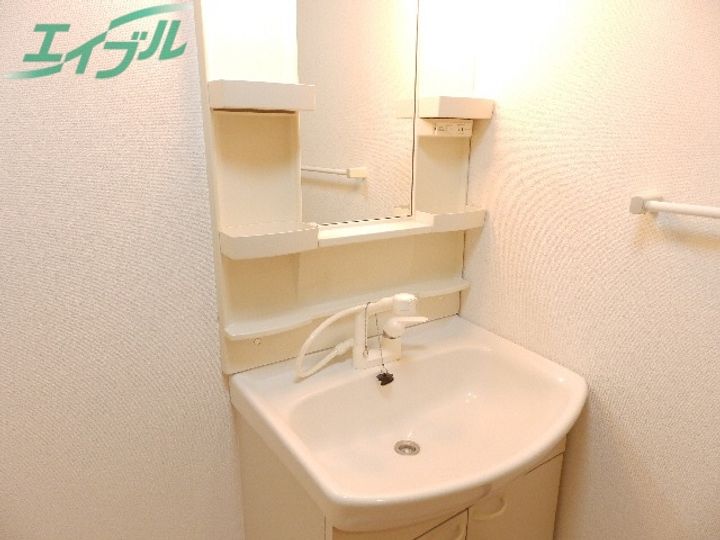 四日市エンブルコートの内装