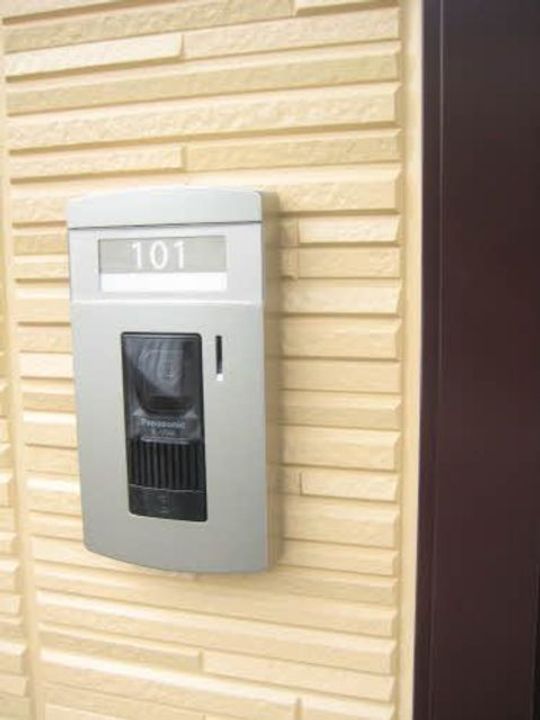 新潟県新潟市東区粟山4(アパート)の賃貸物件の玄関